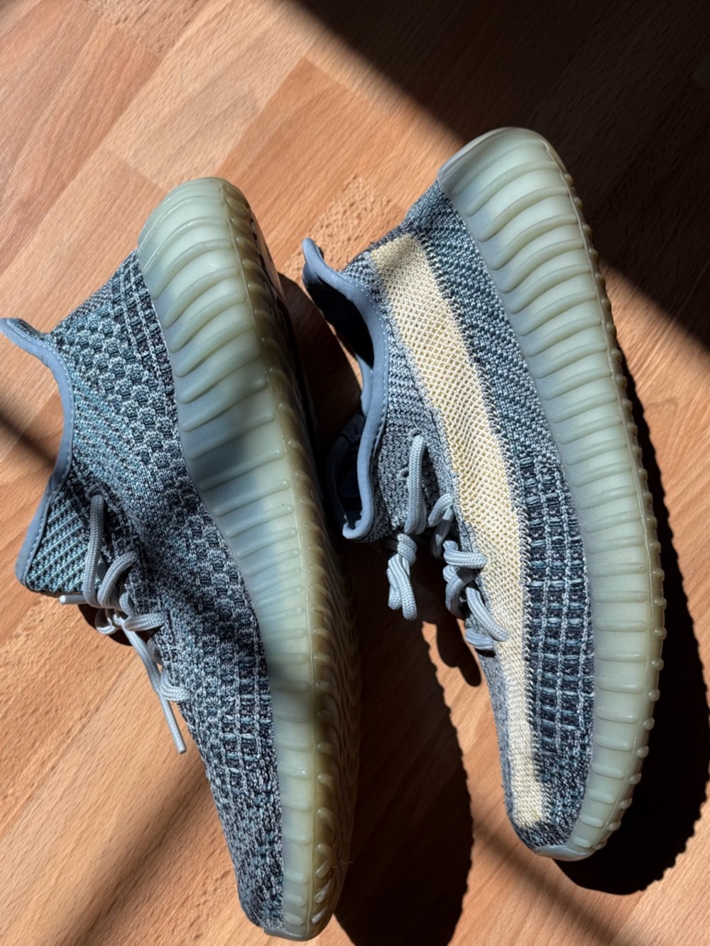 Adidas Yeezy Boost 350 V2 Womens/Men Blue Gray Running Shoes - Picture 4 of 4